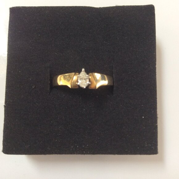NWT STUNNING 14k GOLD & DIAMOND RING MSRP 1,295 - Picture 2 of 7